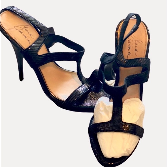New Badgley Mischka by Mark+James sandals. - Picture 2 of 4